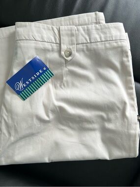 Cropped Wide-Leg Cream Capri Trousers